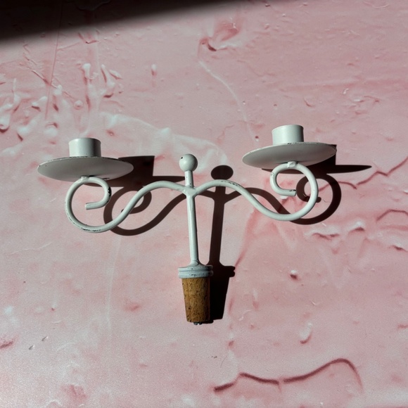 Metal bottle stopper candle holder - Picture 3 of 7